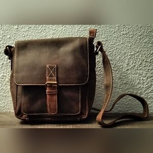 Elegant Dark Brown Leather Messenger Bag